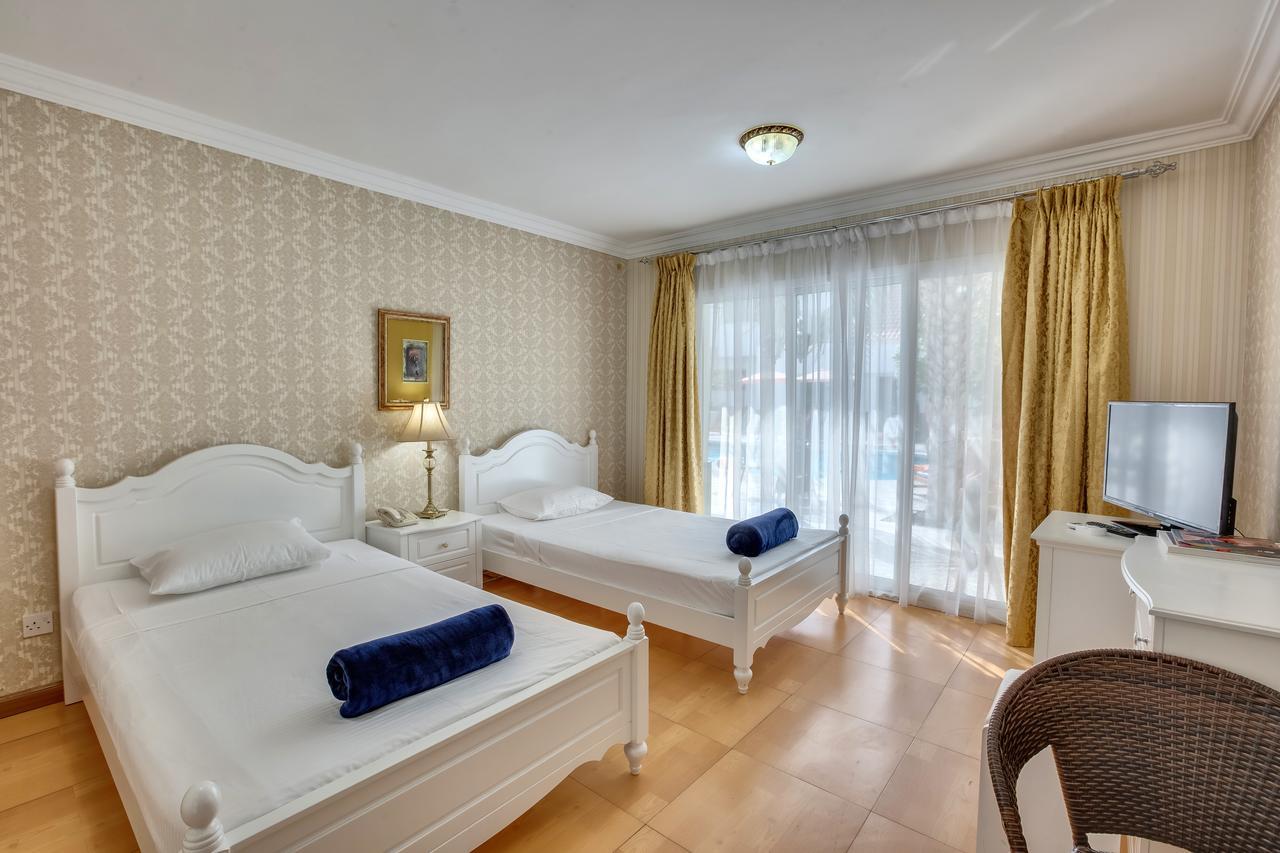 Al Khalidiah Resort Sardzsa Kültér fotó
